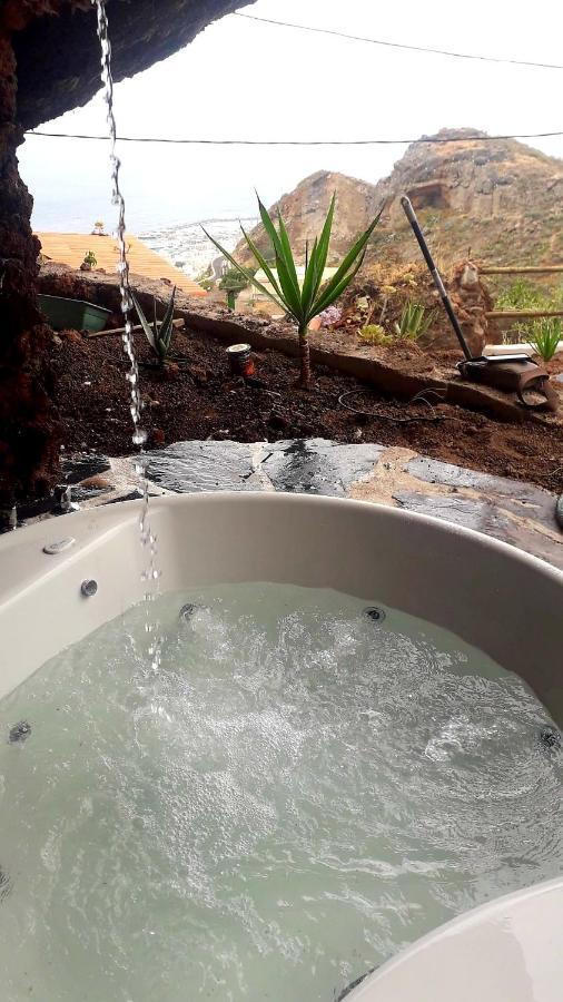 Casa Rural Alessia With Jacuzzi ,Garden & Swimming Pool ซานตาครูซ เด เตเนริเฟ ภายนอก รูปภาพ